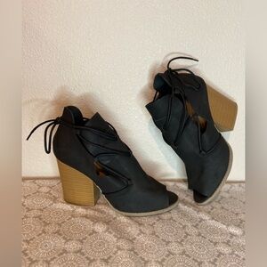 Qupid~Sweet~Matte Black~Faux Nubuck Leather~Peep Toe~Ankle Heeled Bootie~Size 10